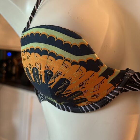 🎀 Andrea Iyamah bikini top small looks new swim wear - Picture 3 of 8